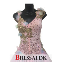 Pastel med guldblonder