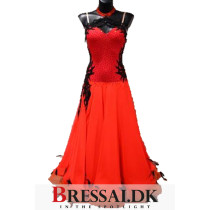 Rød/sort standard kjole